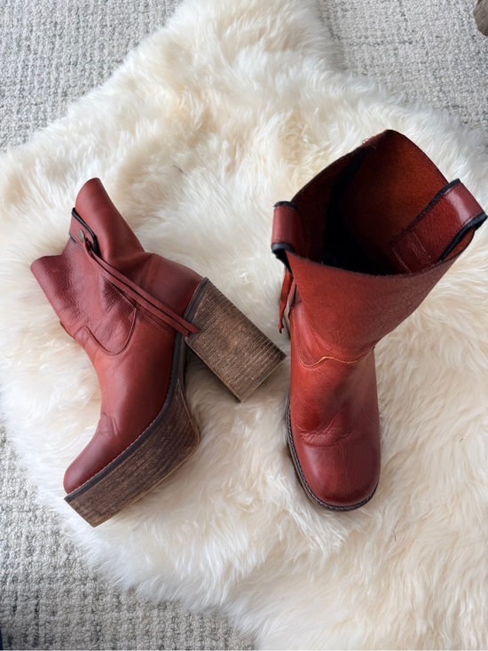 Free People Shoes - Free People platform boots
